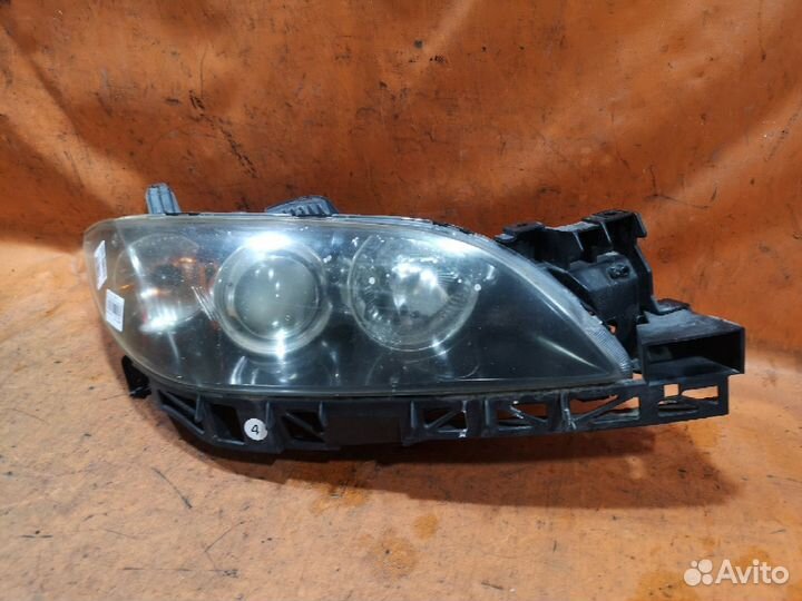 Фары на Mazda Axela BK5P