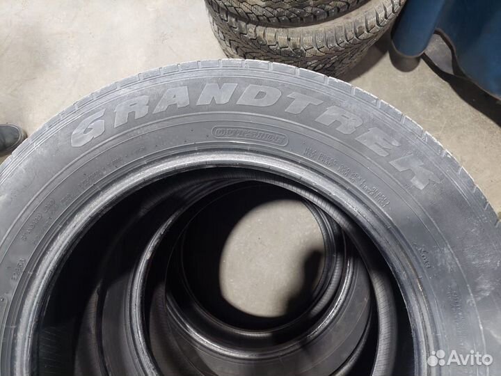 Dunlop Grandtrek ST30 225/65 R17