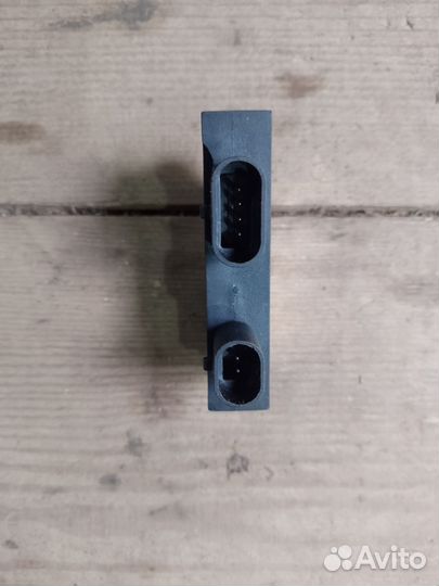 Модуль зажигания (коммутатор)