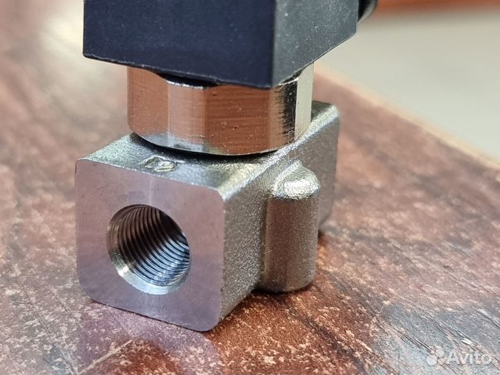 Клапан нормально закрытый нержавеющая сталь 220V