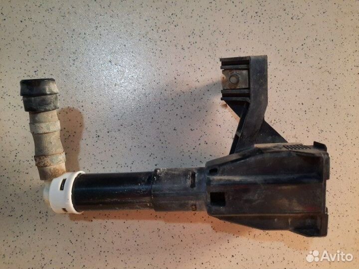 Омыватель фар передний левый Тoyota Land Cruiser