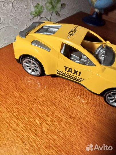 Модель автомобиля taxi