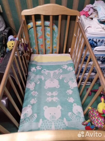 Детская кроватка