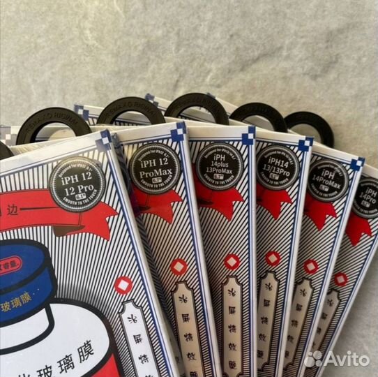 Защитное стекло Remax на iPhone