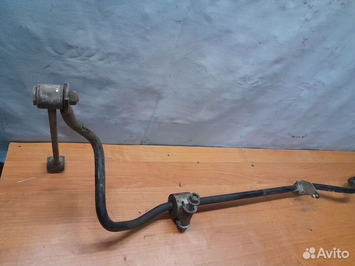 Стабилизатор задний Mercedes W211