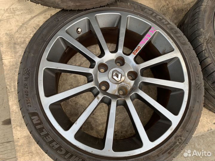 Комплект колес Renault Megane 2 RS 235/40R18