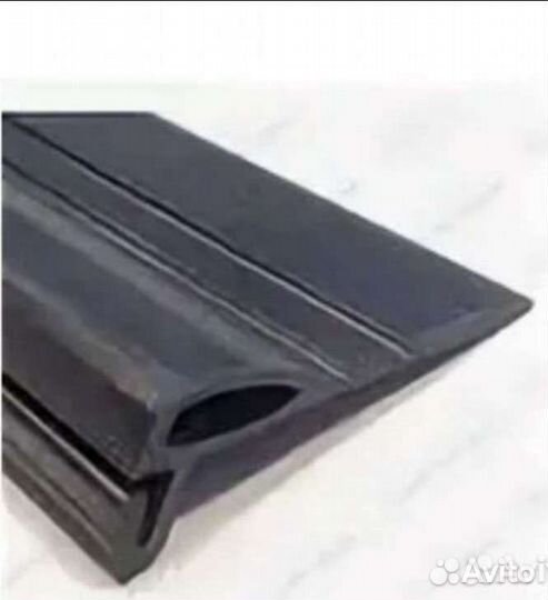 Уплотнитель двери нижний Flavia, Hansa, DeLonghi