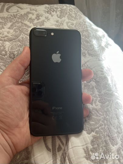 iPhone 8 Plus, 64 ГБ