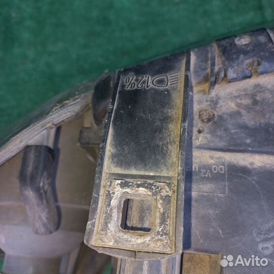 Фара левая Land Rover Range Rover 3