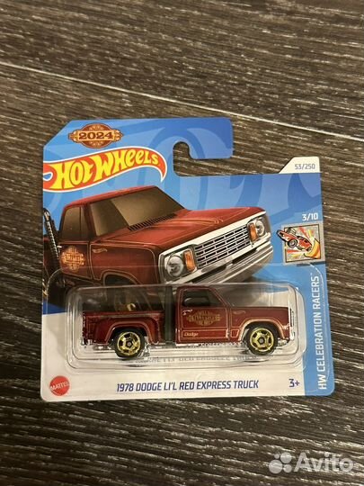 Hot wheels dodge truck 1:64