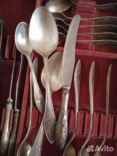 Набор ложек и ножей, 50 лет Октября - 18 предметов