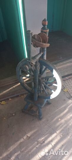Прялка старинная