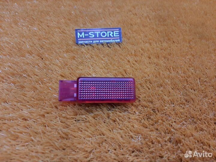 Плафон освещения задний левый Volkswagen Touareg