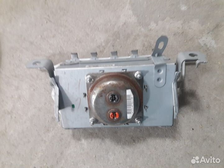 Подушка безопасности пассажира Toyota Camry