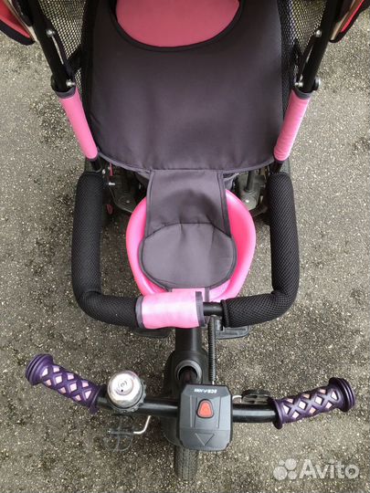 Детский велосипед с ручкой