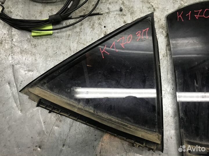 Стекло двери прав. зад. Toyota Corolla