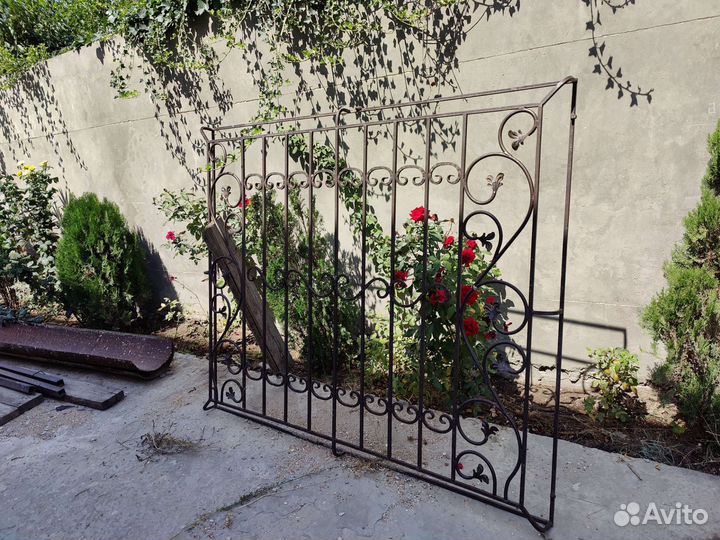 Кованые решетки на окна