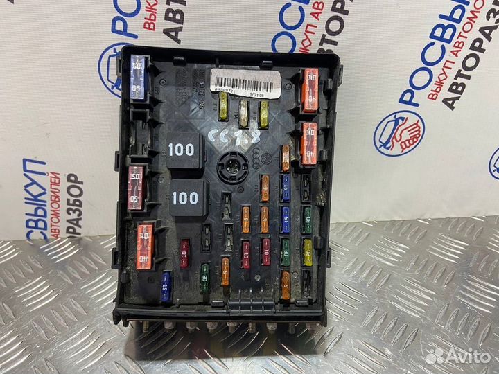 Блок предохранителей Volkswagen Passat CC