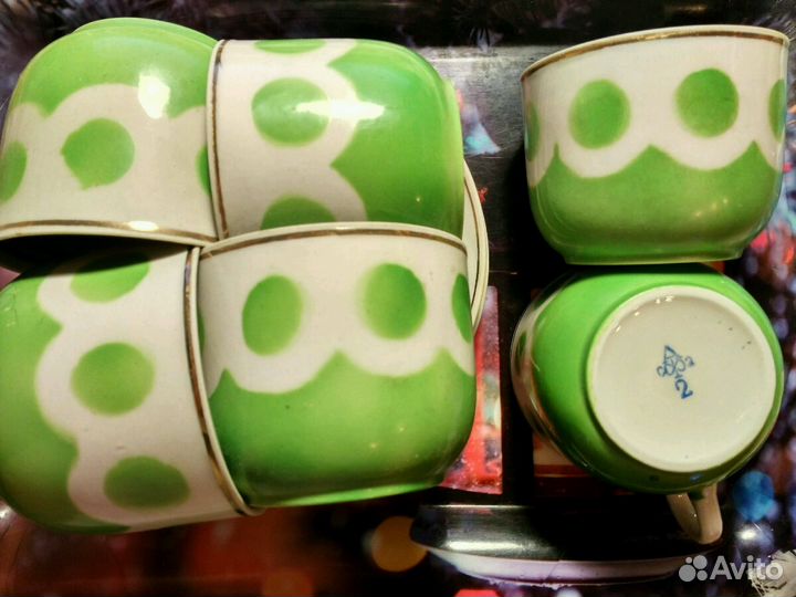 Набор фарфоровых чашек