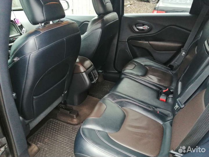 Jeep Cherokee 3.2 AT, 2014, 151 000 км