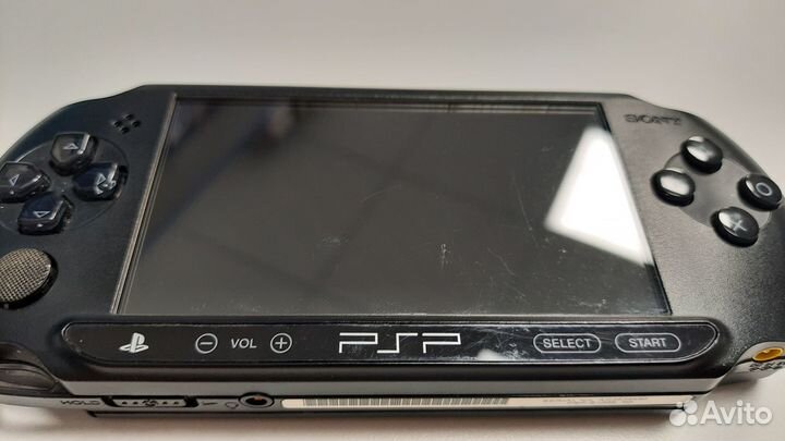 PSP Street E1000 64 GB Прошитая + 100 игр на карте