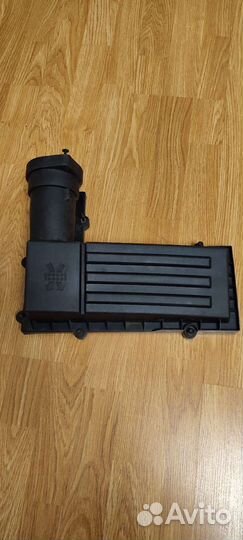 Крышка корпуса воздушного фильтра Volkswagen