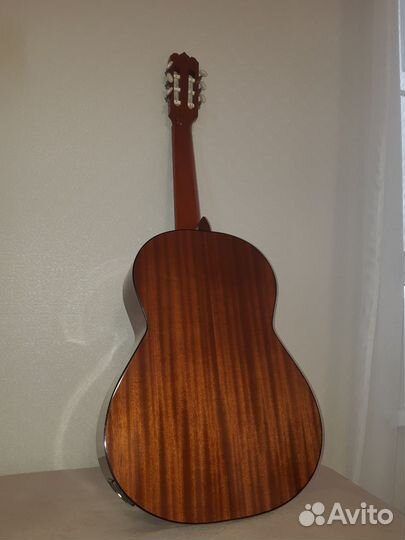 Классическая гитара с подключением