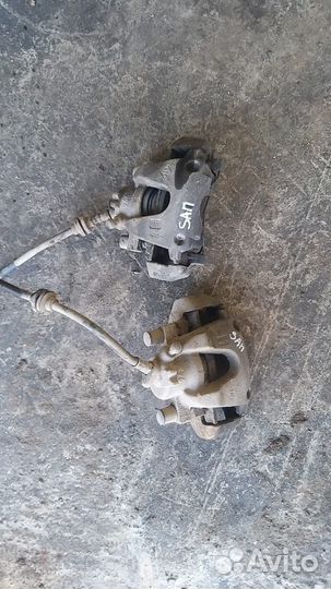 Суппорт передний левый правый Renault sandero 2