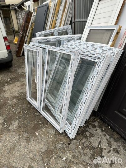 Пластиковые окна 1200 на 1200 В наличии