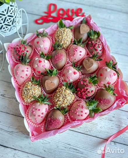 Клубника в шоколаде букеты