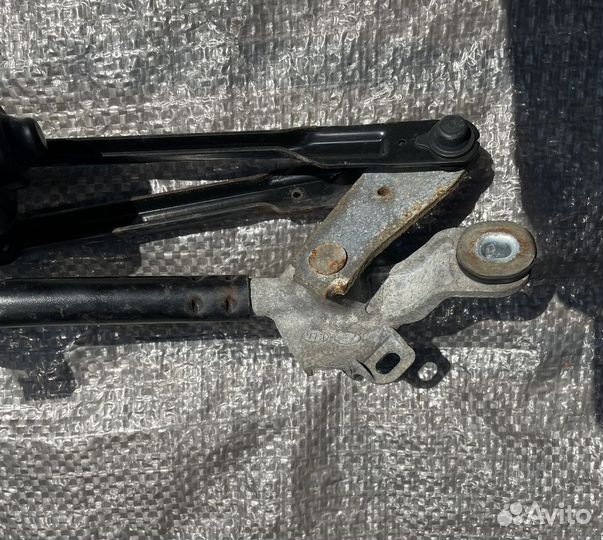 Трапеция дворников Hyundai Solaris