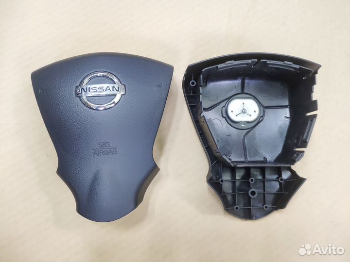Заглушка руля Nissan Serena