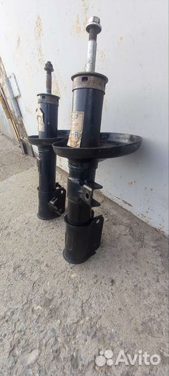 Стойки Шевроле Реззо б/у