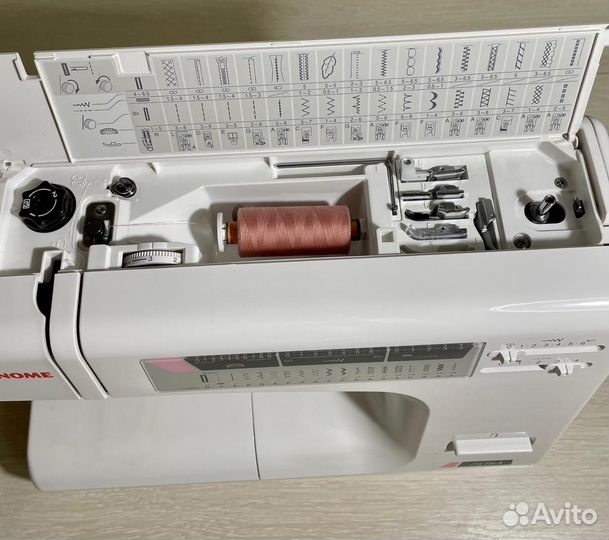 Швейная машина Janome 7518A