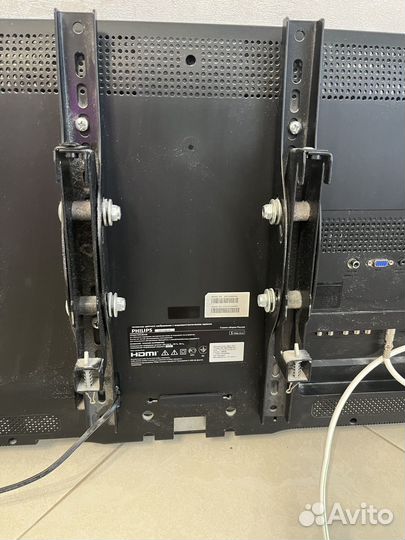 Телевизор Philips 32(81см)