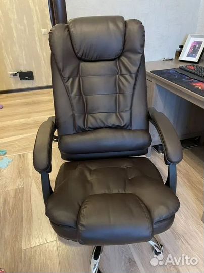 Компьютерное игровое кресло геймерское с массажем