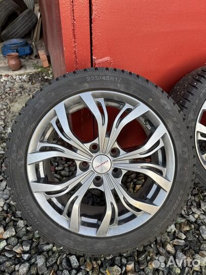 Колеса в сборе r17 зимние toyota