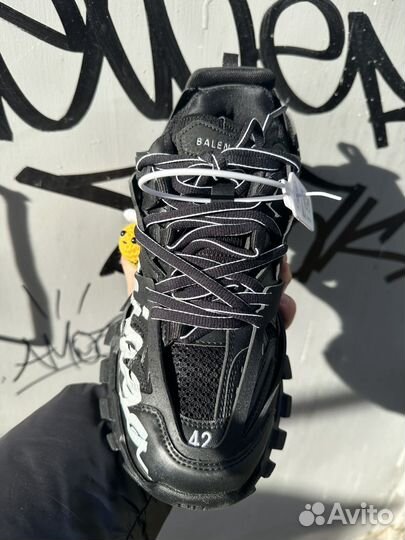 Кроссовки Balenciaga Track 1.0 Black BG Graffiti P