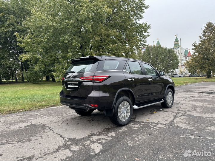 Toyota Fortuner 2.8 AT, 2022, 45 км