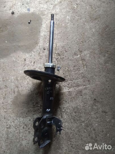 Стойка амортизатор правая Kamry 50