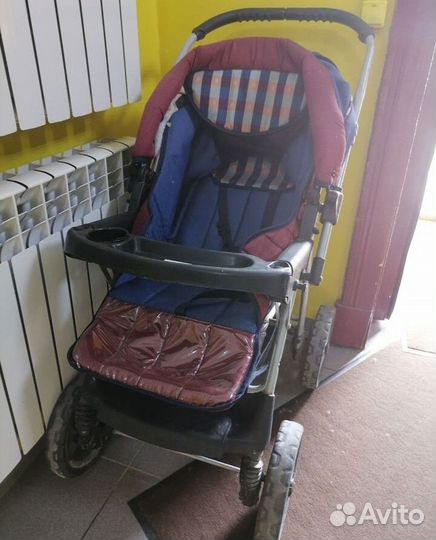 Прогулочная коляска