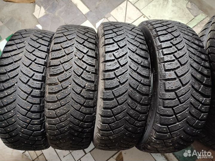 Michelin X-Ice North 4 185/65 R15