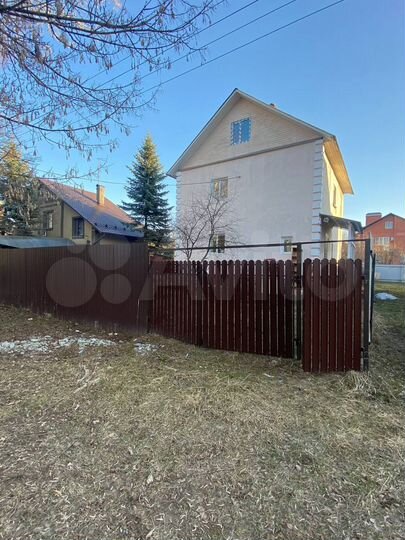 Дом 171,6 м² на участке 4,9 сот.