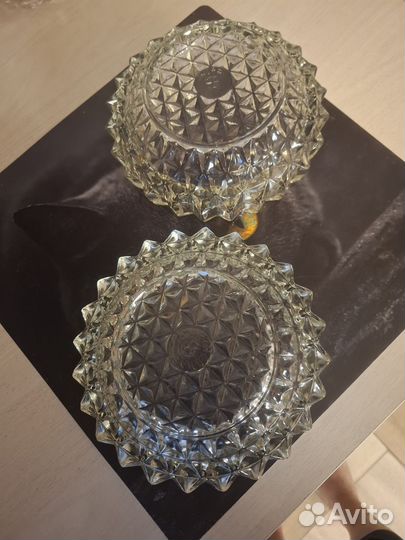 Винтажные вазы из стекла