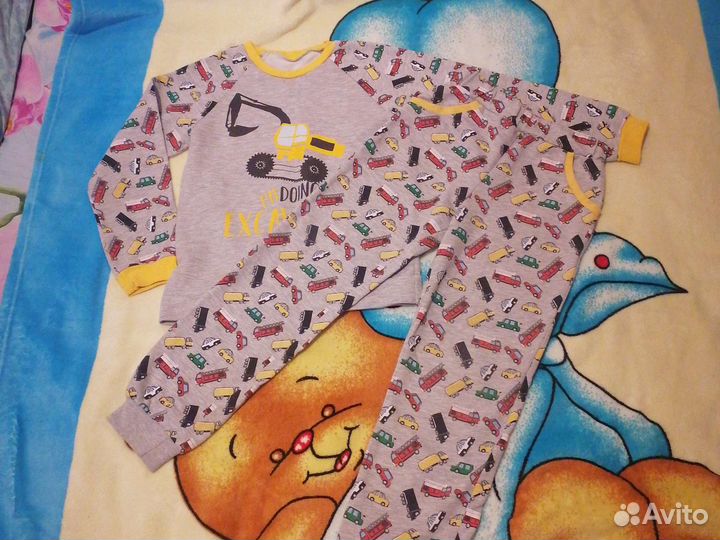 Костюм для мальчика р-р 128 см