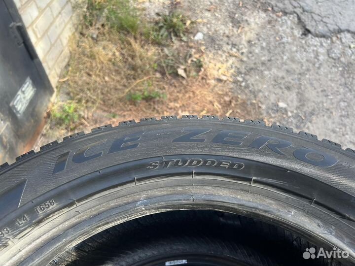 Pirelli Ice Zero 255/55 R18