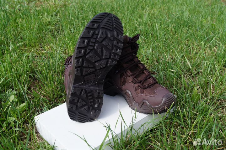 Ботинки тактические lowa