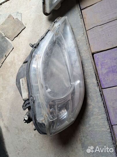 Фары Лада Ларгус