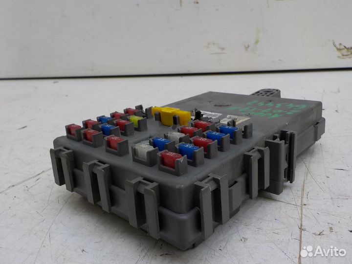 Блок предохранителей (салон) Chevrolet Aveo (T250)