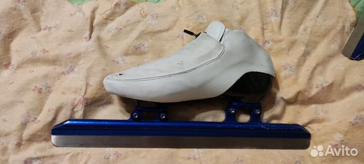 Конькобежные коньки